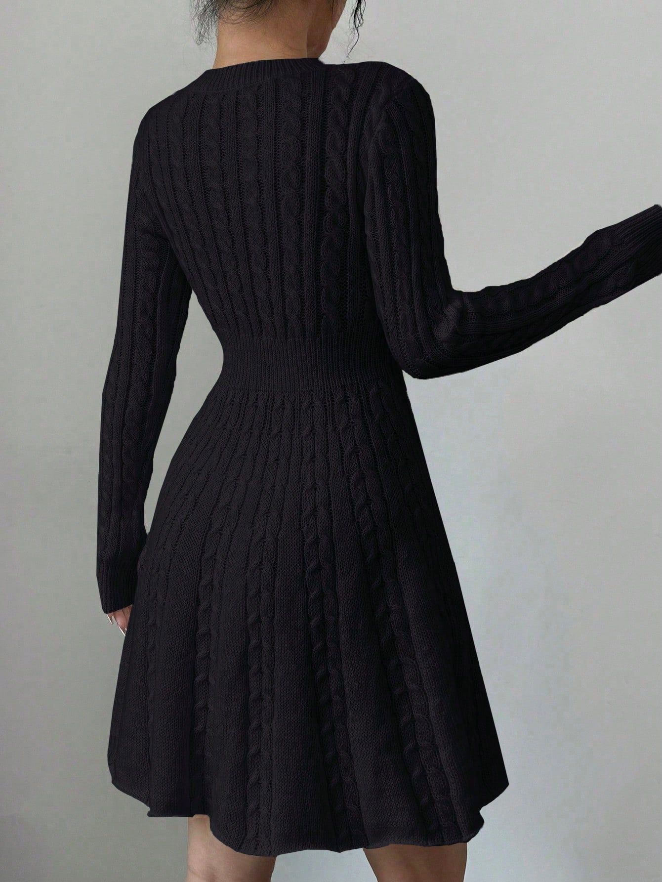 Elegant Bow-Waist Cable Knit Sweater Dress